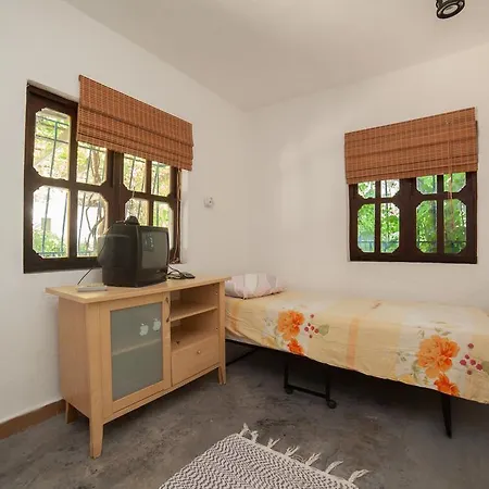 Lindsay Courtyard House Central Vila