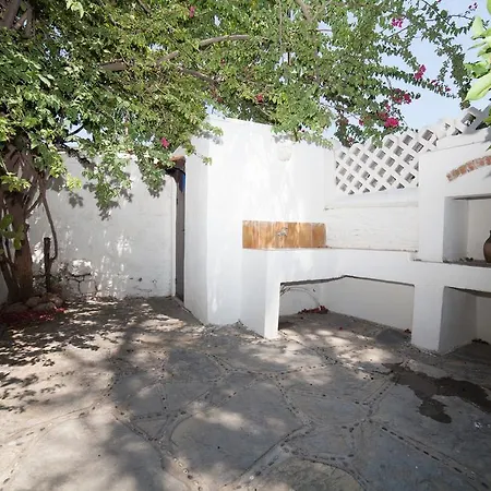 Vila Lindsay Courtyard House Central